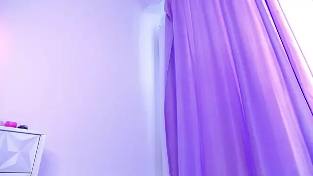 RavenFoxxy online show from May 30, 6:22 am