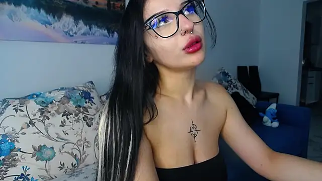 RavenFoxxy online show from July 28, 12:48 pm