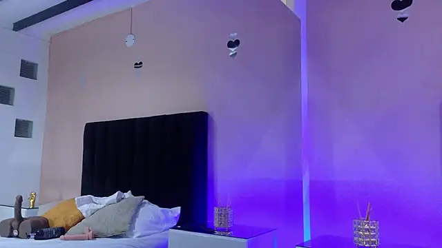 kaylaa sex online show from June 16, 11:55 am