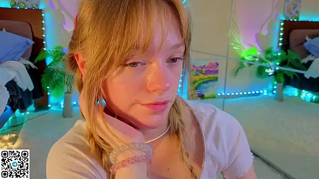 MatthewHoffis online show from July 14, 2:05 am
