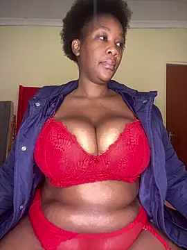 GiantClithpee online show from June 11, 1:49 am