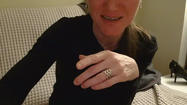 AuroraAG online show from April 13, 8:42 pm