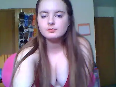 CallmeVenuss online show from May 5, 4:10 pm