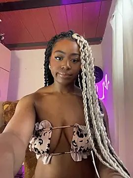 Cynthia es online show from June 12, 1:52 pm