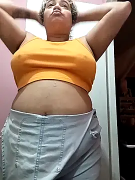 blazzefyre online show from January 6, 1:04 pm