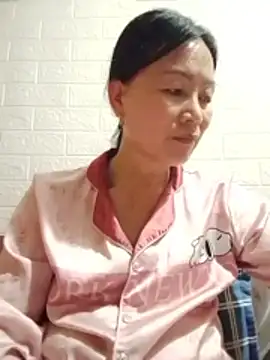 Lili-123k online show from April 28, 3:21 am