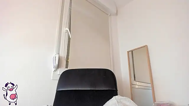 cailynhot2 online show from March 17, 6:50 am