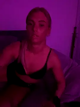 Blonde BambiXX online show from December 5, 7:48 pm