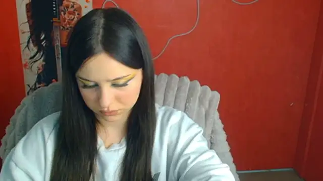 Lilu May online show from May 4, 11:36 am