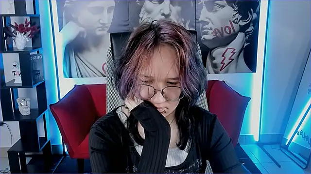 Sylvia Reed online show from January 17, 10:12 am