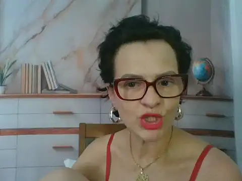 Luna-Hot0802 online show from December 22, 1:47 pm