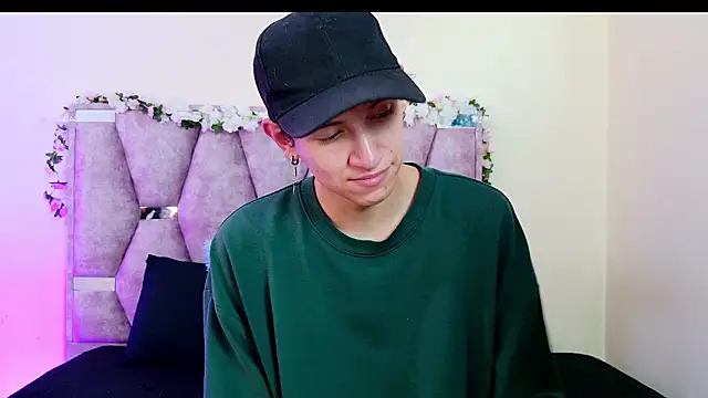 iris and damian online show from March 7, 5:31 pm