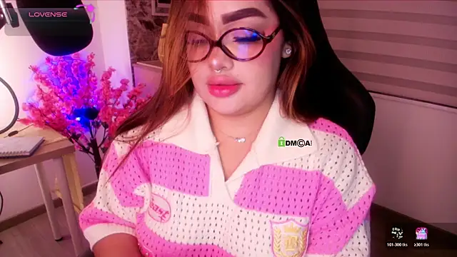 asheryn online show from July 31, 1:28 am