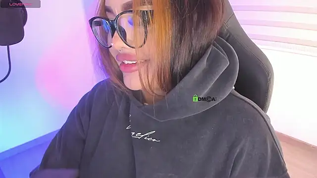 asheryn online show from March 19, 1:43 am