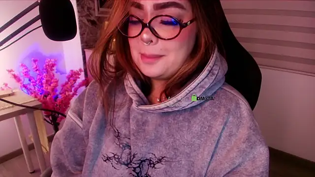 asheryn online show from June 25, 2:11 am