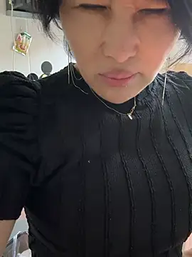 luckybaby666999 online show from April 22, 7:38 am