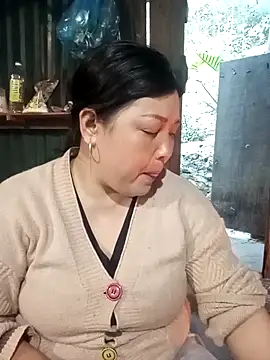 sary-hot2x online show from February 21, 10:49 am