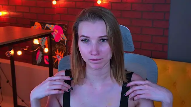 Megan Rodgers online show from December 20, 10:25 pm