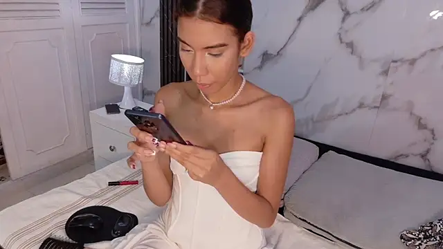 BellaHarpeer online show from July 28, 7:39 pm