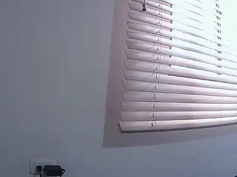 Fernanda andrew online show from March 13, 5:03 pm