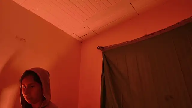 MoonLipsON- online show from April 30, 3:12 am