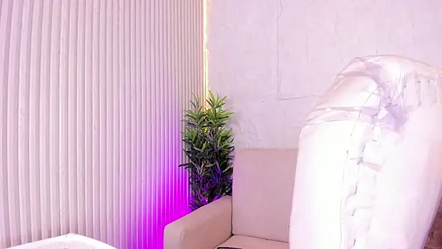 MarelynSummer online show from August 6, 11:39 am