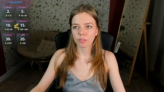 Tina Tayllor  online show from December 21, 6:45 pm