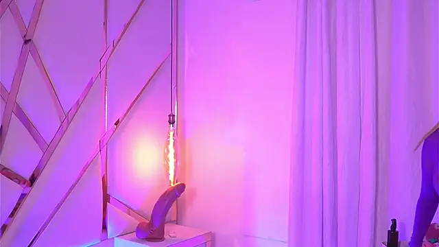 Sophie-velvet online show from May 3, 7:50 pm