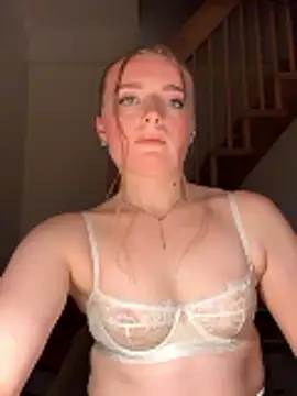 MilaLuxe online show from January 18, 9:22 pm