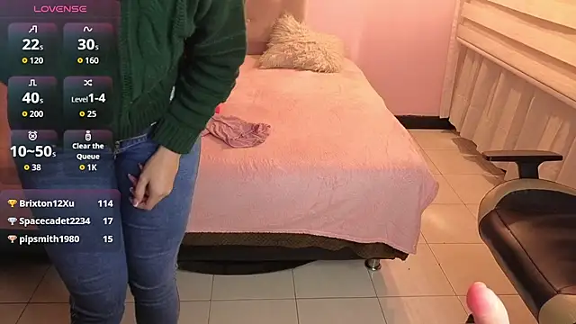 Sara valderrama  online show from June 9, 12:04 pm