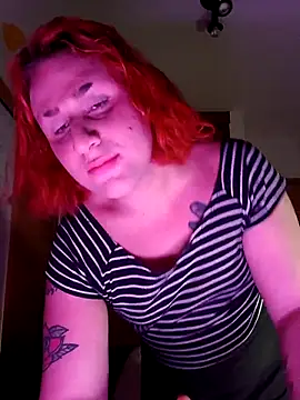 alien ate red online show from May 5, 11:08 pm