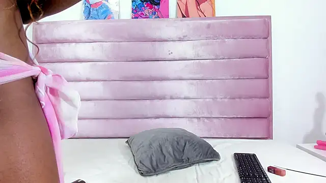 Ririblonde1 online show from February 25, 1:53 pm