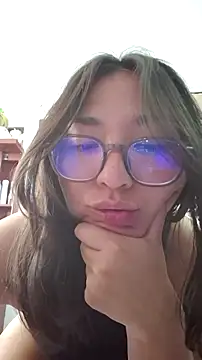 SabrinaLu  online show from February 15, 9:25 pm