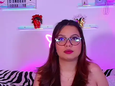 AliceVega1 online show from December 23, 4:05 am