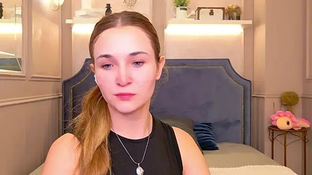 Lina Sinerz online show from June 24, 3:33 pm