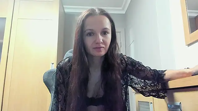 OliviaMuur online show from December 22, 5:21 am