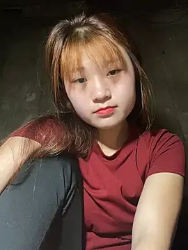 hinata-xx online show from May 3, 9:34 am