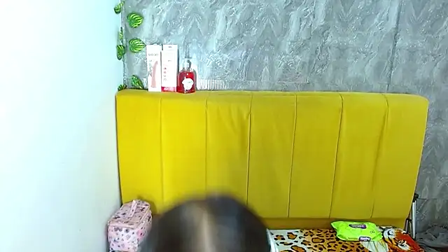 alunnaclarkcm online show from December 22, 3:20 am