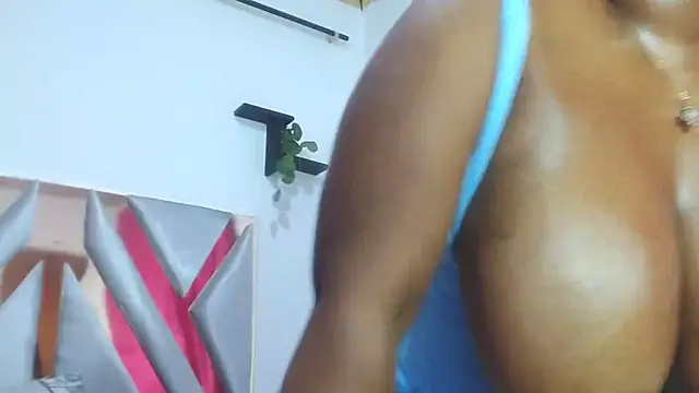 ElyThonsom online show from December 16, 12:44 pm