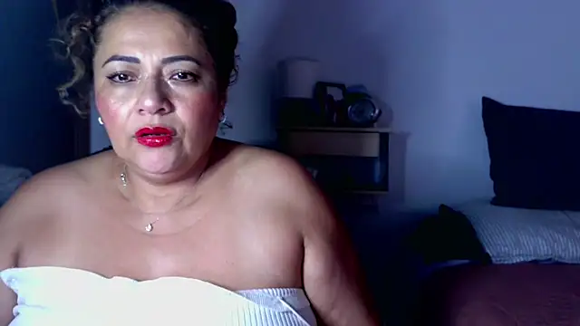 mariajosebarrazaa online show from July 4, 6:37 pm