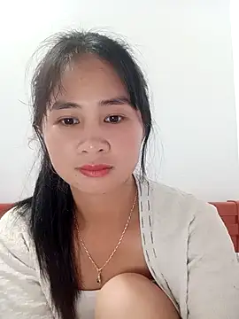 Him MountainGirl online show from May 3, 4:05 am