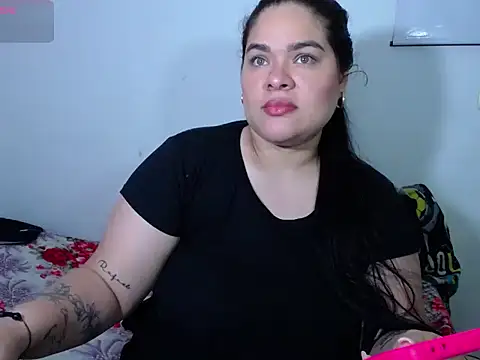 NinaFuentes2X online show from August 6, 4:41 am