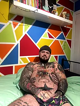 trans man and his dom online show from December 17, 2:10 pm