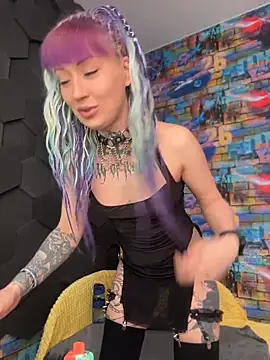 Tattoo  Moon online show from April 30, 10:47 pm