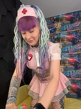 Tattoo  Moon online show from April 25, 11:02 pm