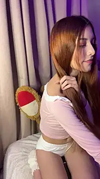 HoneyWeebsss online show from February 16, 2:22 am