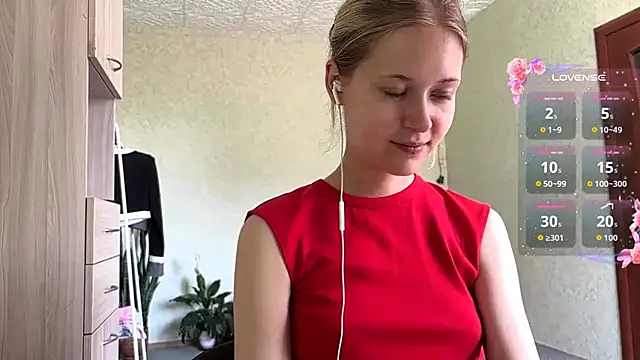 ZaidaSchwarten online show from June 30, 10:15 am