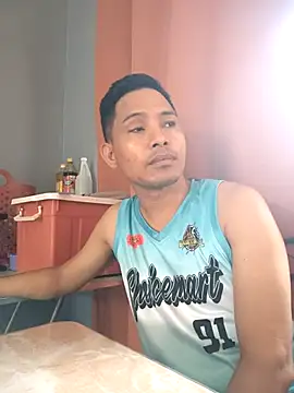 jevtobias online show from December 16, 4:18 am