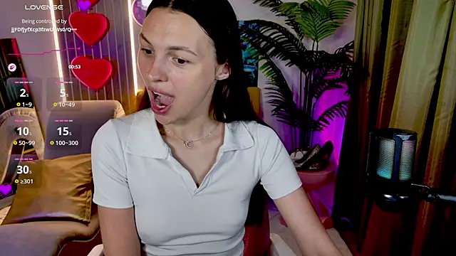 MaxinCarroll online show from July 1, 10:37 am