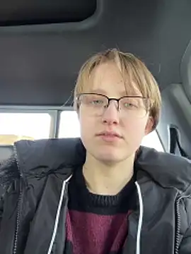 Lassie Cassie online show from March 17, 6:12 pm